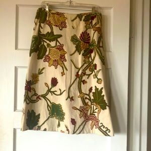 Tapestry type embroidered skirt